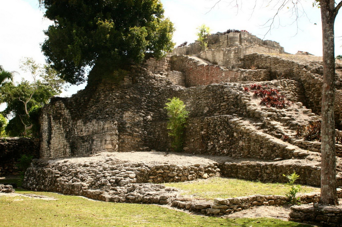 kohunlich-dzibanche-mayan-ruins-6