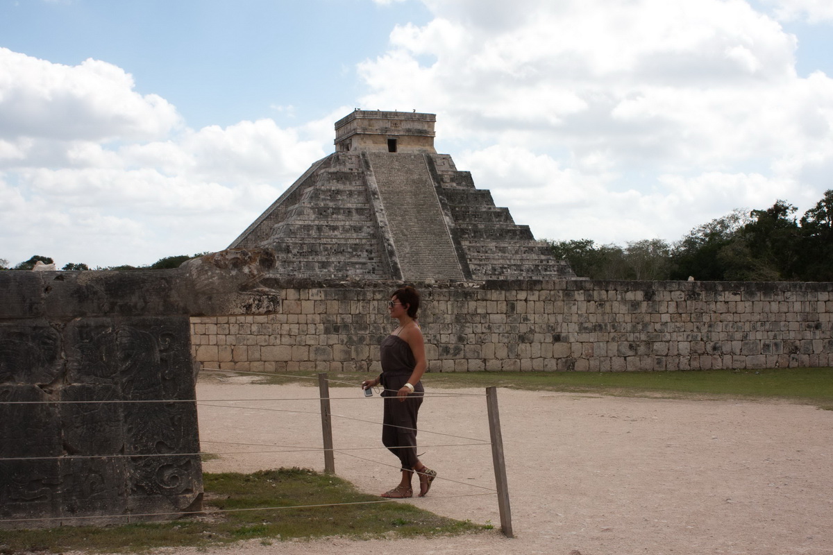 chichen-itza-mayan-ruins-8