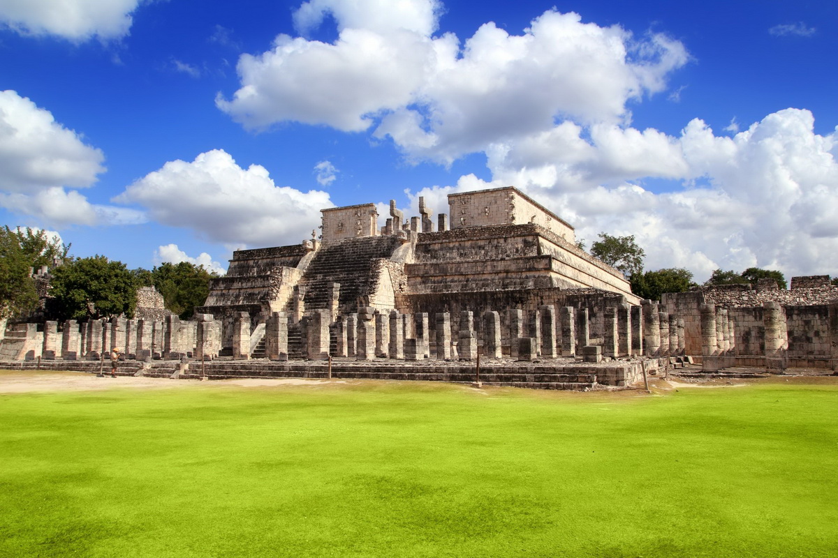 chichen-itza-mayan-ruins-yucatan-6
